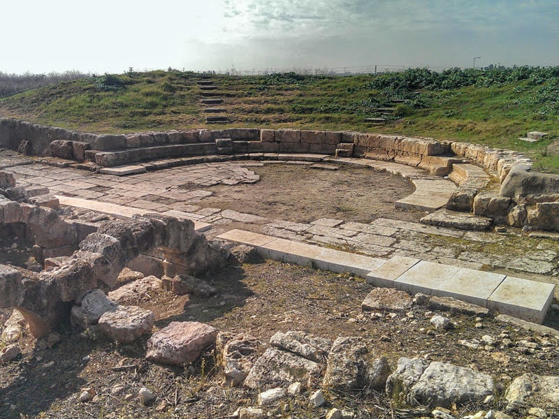 aphek-antipatris-theatre