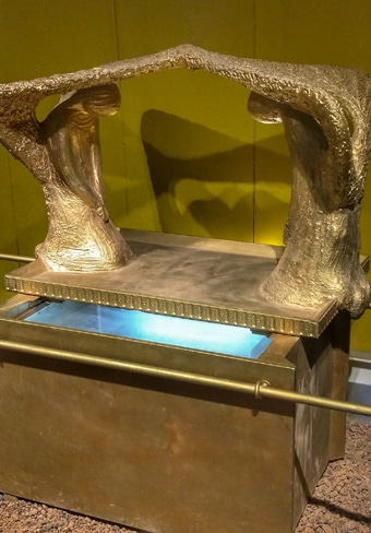 ark of the covenant tour
