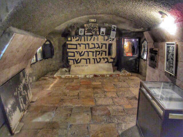 chamber-of-the-holocaust