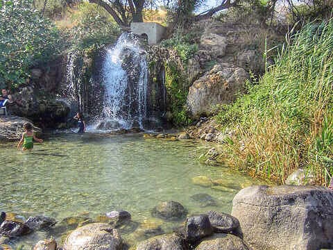 the-hidden-waterfall-p