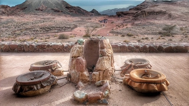 timna-smelting-furnace-replica