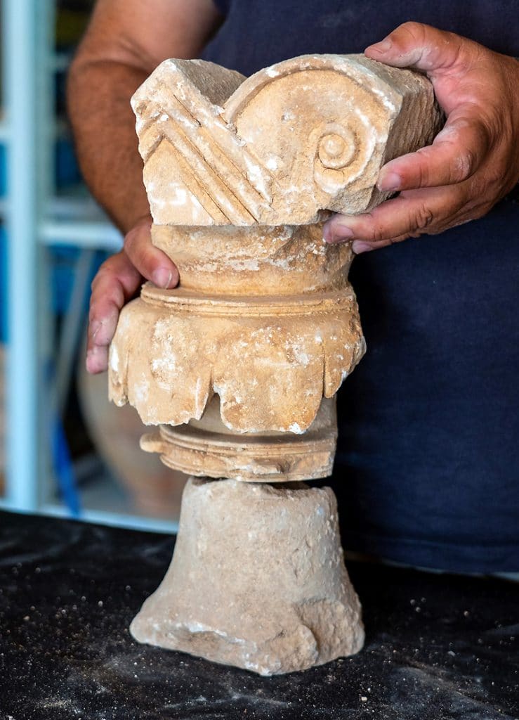 window-bolustrade-fragments-C.-Yaniv-Berman-IAA-739x1024